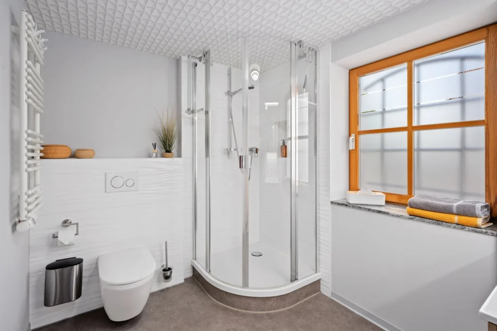 Shower & WC
