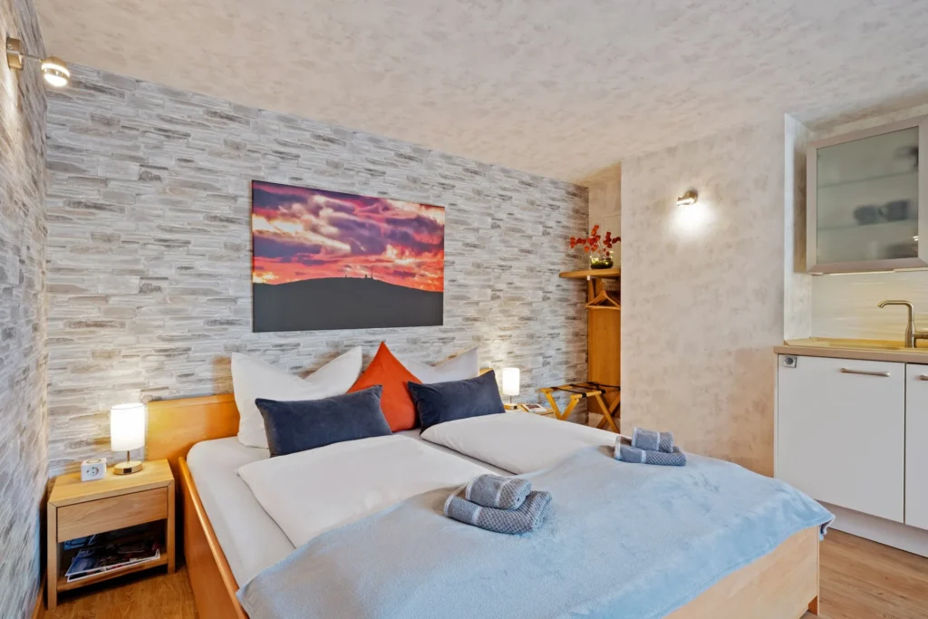 Sleeping area with kitchenette