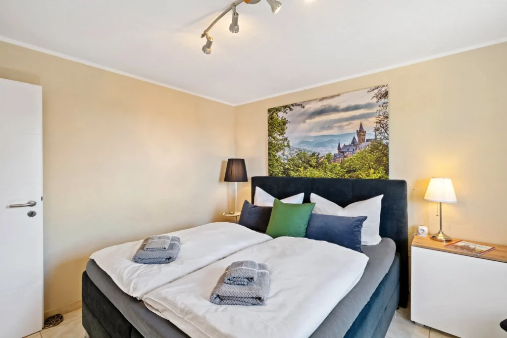 Bedroom 2 with castle motif