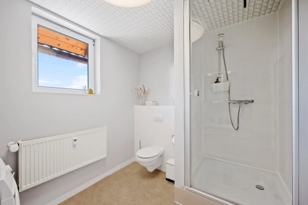 Bathroom with shower and WC